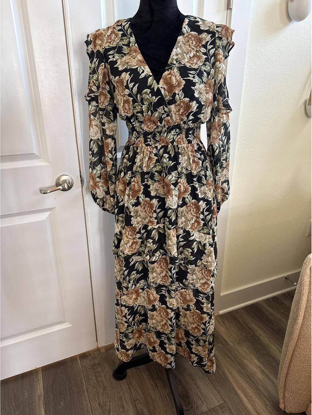 Aster floral ruffle maxi dress size s